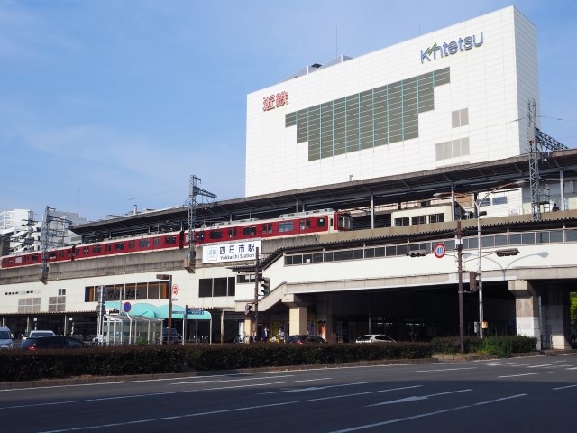 近鉄四日市駅　西口